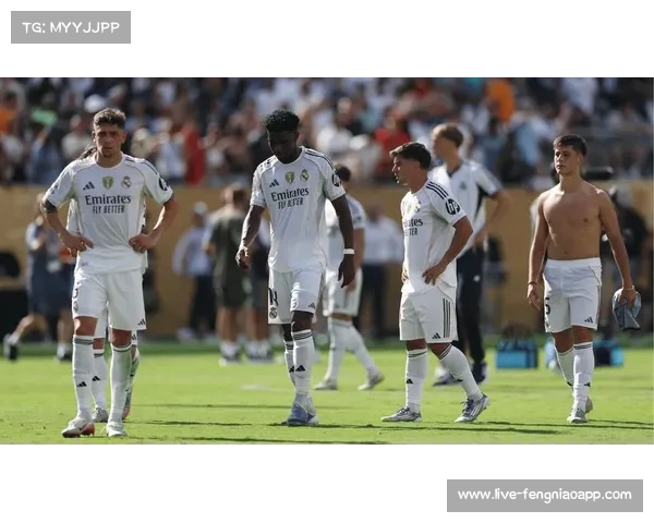 奥萨苏纳新帅利西的五后卫体系,转型期的机遇与挑战 奥萨苏纳新帅利西的五后卫体系,转型期的机遇与挑战